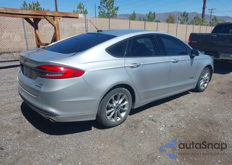 2017 Ford Fusion Se Hybrid z USA, uszkodzony, nr VIN 3FA6P0LU4HR232655